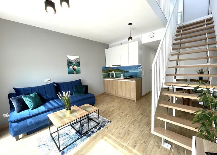 By The River - Center Apartman