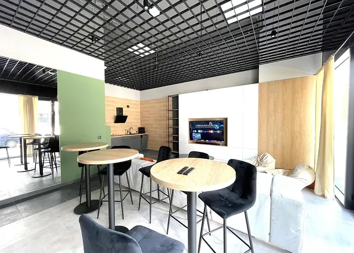 By The River - Center Apartman *