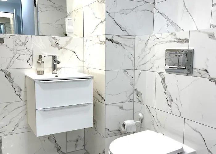 By The River - Center Apartman Wrocław