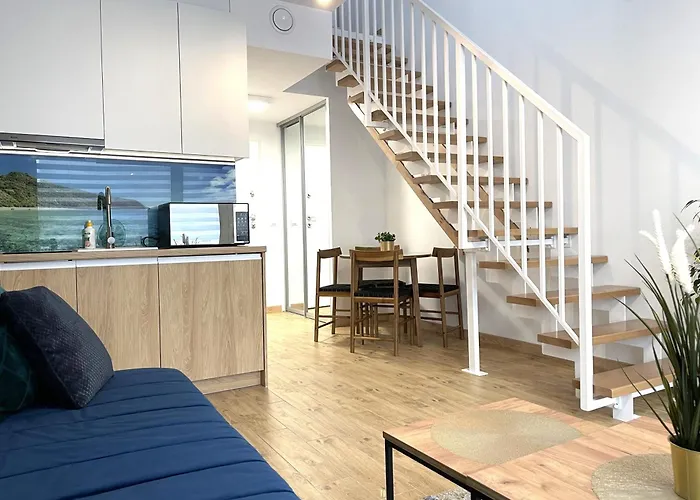 By The River - Center Apartman *