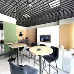 By The River - Center Apartman *