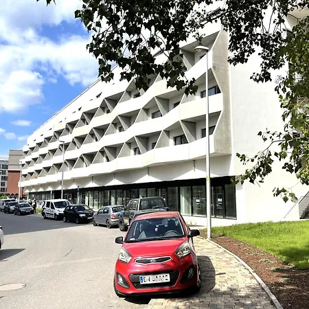 By The River - Center Apartman
